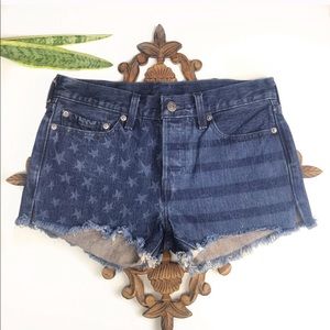 LEVI’S AMERICAN FLAG DARK WASH CUT OFF SHORTS